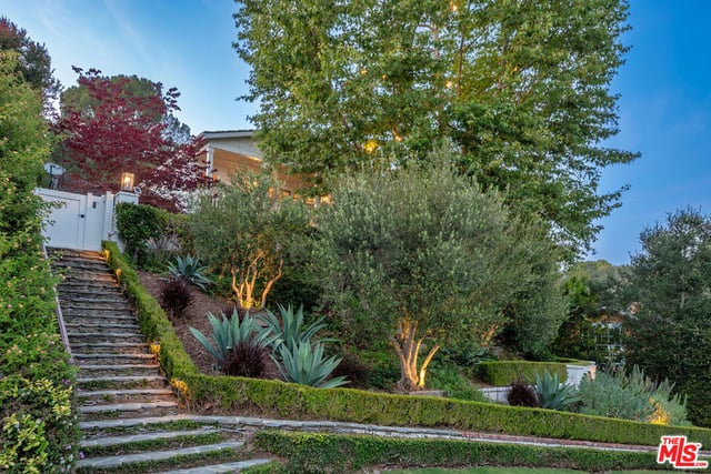 11532 Thurston Circle, Los Angeles, CA 90049 — photo 35 of 36