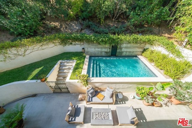 8241 Lincoln Terrace, Los Angeles, CA 90069 — photo 7 of 36