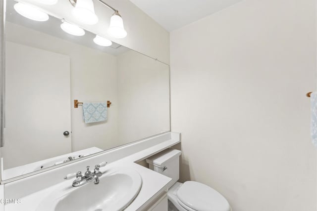 358 Blackfoot Lane, Ventura, CA 93001 — photo 12 of 25