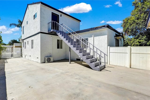 19549 Schoolcraft, Reseda, CA 91335 — photo 26 of 32