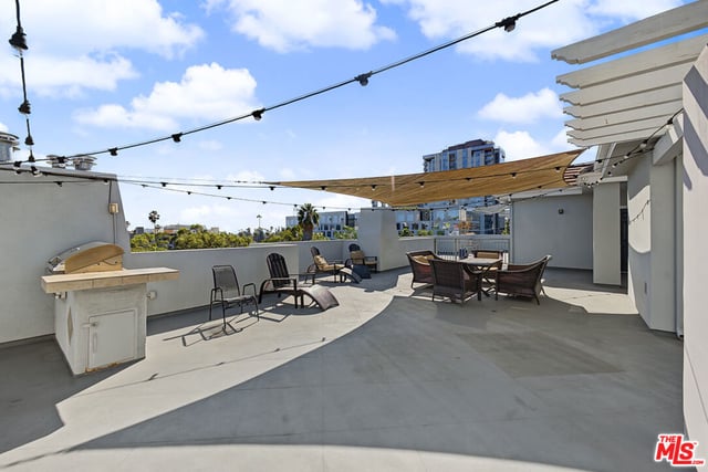 6038 Carlton Way 305, Los Angeles, CA 90028 — photo 20 of 29