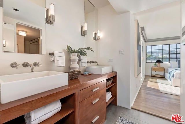 1532 9th Street 8, Santa Monica, CA 90401 — photo 27 of 33