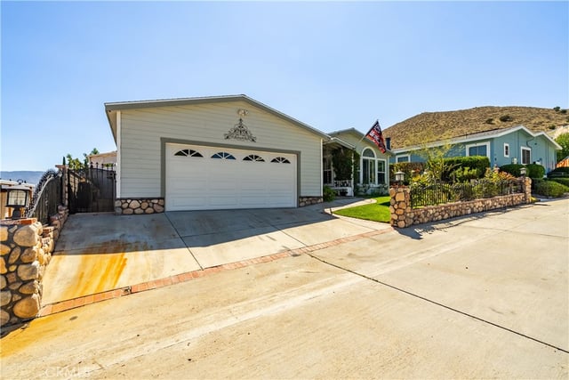 33105 Santiago 99, Acton, CA 93510 — photo 4 of 46