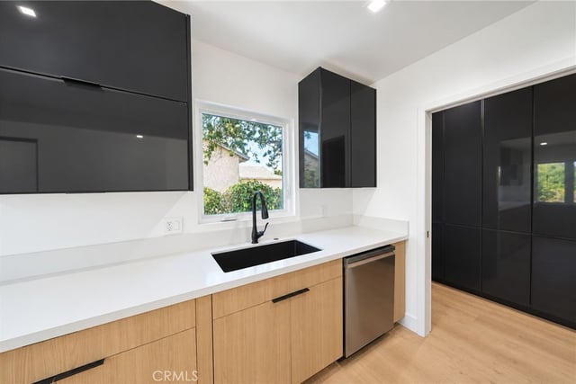 2485 Kellogg Park, Pomona, CA 91768 — photo 19 of 55