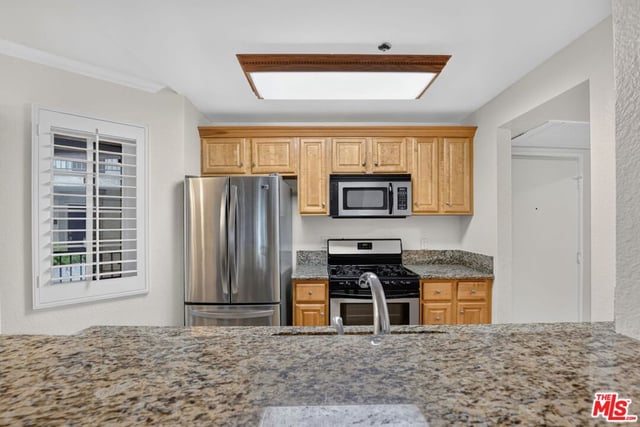4401 Sepulveda Boulevard 104, Los Angeles, CA 91403 — photo 11 of 27