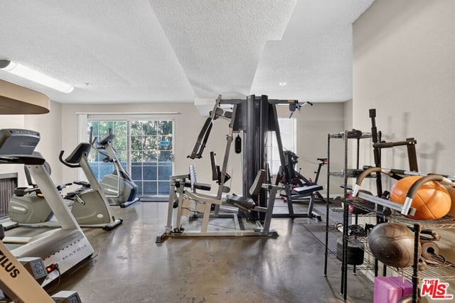4401 Sepulveda Boulevard 104, Los Angeles, CA 91403 — photo 26 of 27