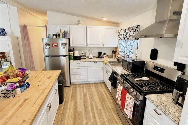 29021 Bouquet Canyon Road 252, Saugus, CA 91390 — photo 5 of 11