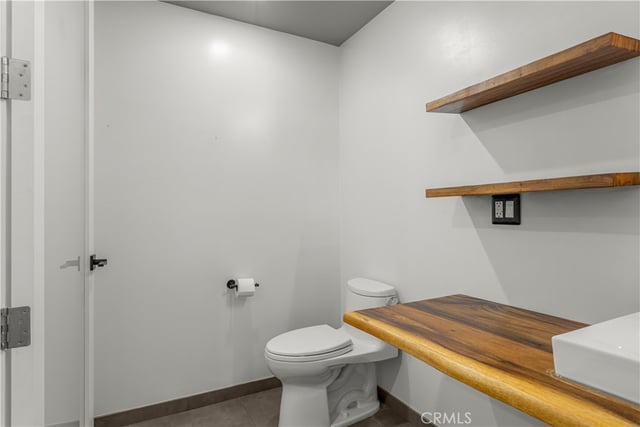 433 Pine Avenue 100, Long Beach, CA 90802 — photo 14 of 35
