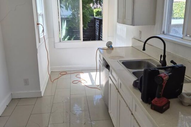 2230 S Ridgeley Drive, Los Angeles, CA 90016 — photo 21 of 28