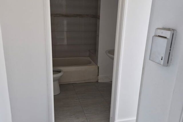 2230 S Ridgeley Drive, Los Angeles, CA 90016 — photo 24 of 28