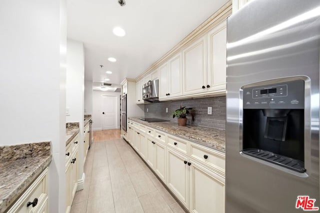 10660 Wilshire Boulevard 805, Los Angeles, CA 90024 — photo 27 of 75
