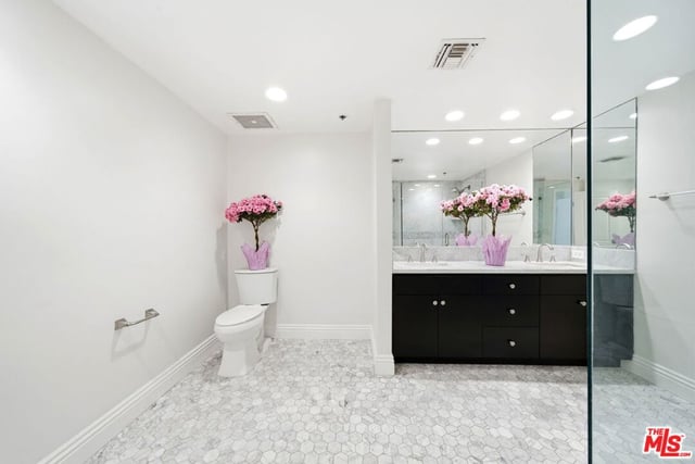 10660 Wilshire Boulevard 805, Los Angeles, CA 90024 — photo 48 of 75