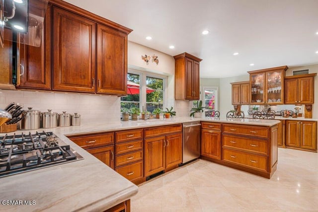 700 Oak Shadow View Place, Newbury Park, CA 91320 — photo 12 of 44