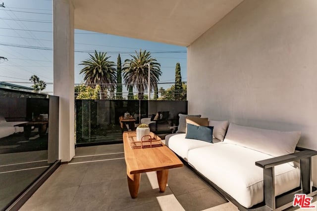 1208 Palms Boulevard, Venice, CA 90291 — photo 19 of 32
