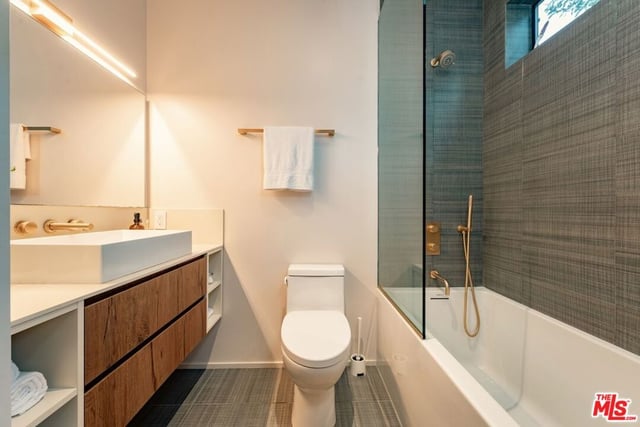 1208 Palms Boulevard, Venice, CA 90291 — photo 23 of 32