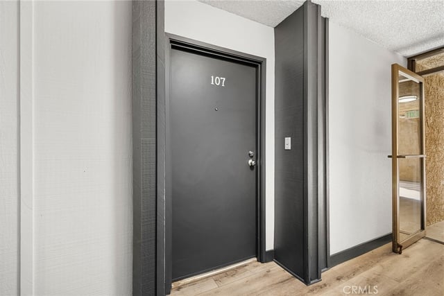 320 E Stocker 107, Glendale, CA 91207 — photo 3 of 39