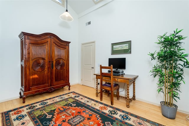 1404 Corona Drive, Glendale, CA 91205 — photo 24 of 55