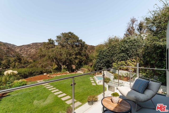 1287 Rimmer Avenue, Pacific Palisades, CA 90272 — photo 16 of 38