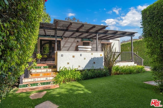 133 N Kilkea Drive, Los Angeles, CA 90048 — photo 36 of 47