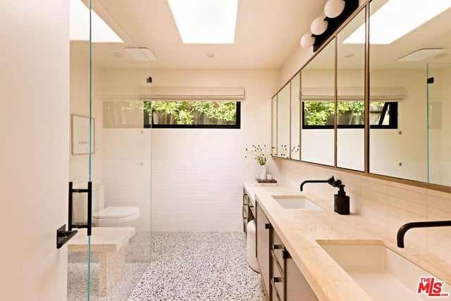 3546 Mandeville Canyon Road, Los Angeles, CA 90049 — photo 19 of 30