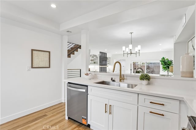 621 N Orlando Avenue 9, West Hollywood, CA 90048 — photo 11 of 41