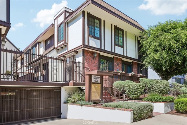 621 N Orlando Avenue 9, West Hollywood, CA 90048 — photo 32 of 41