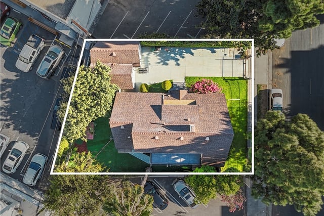 428 S HOOVER, Los Angeles, CA 90020 — photo 33 of 43