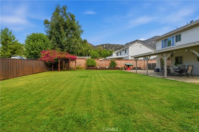 13945 Simshaw Avenue, Sylmar, CA 91342 — photo 41 of 44