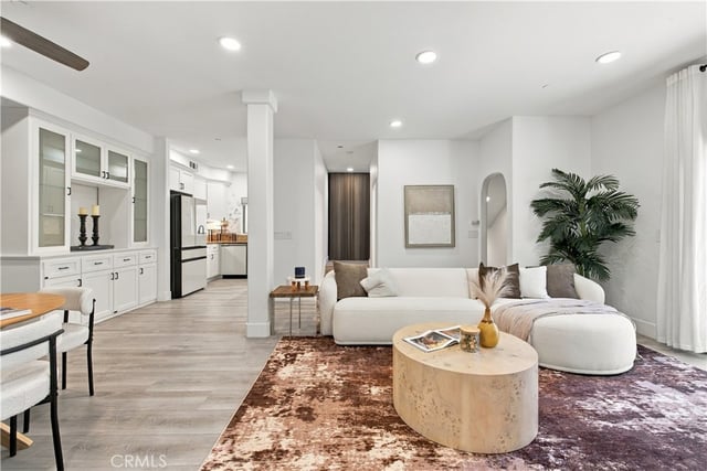 5737 Camellia 118, North Hollywood, CA 91601 — photo 3 of 39