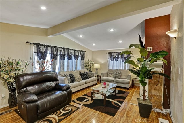 19009 S Laurel Park #467, Compton, CA 90220 — photo 10 of 30