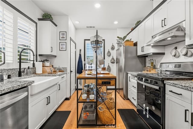 17055 Zion Drive, Canyon Country, CA 91387 — photo 13 of 49