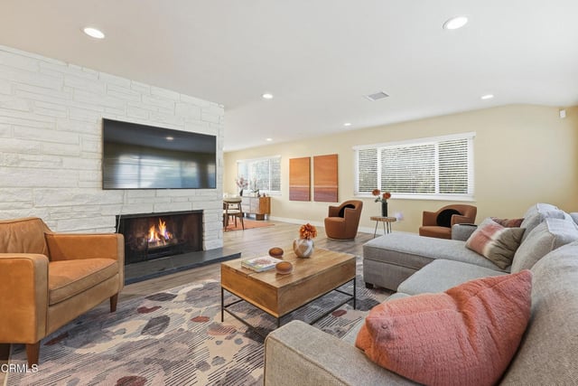 357 Oakcliff Road, Monrovia, CA 91016 — photo 2 of 14