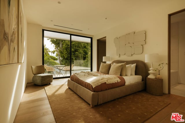 605 N Rexford Drive, Beverly Hills, CA 90210 — photo 18 of 31