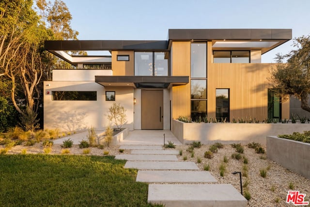 605 N Rexford Drive, Beverly Hills, CA 90210 — photo 2 of 31