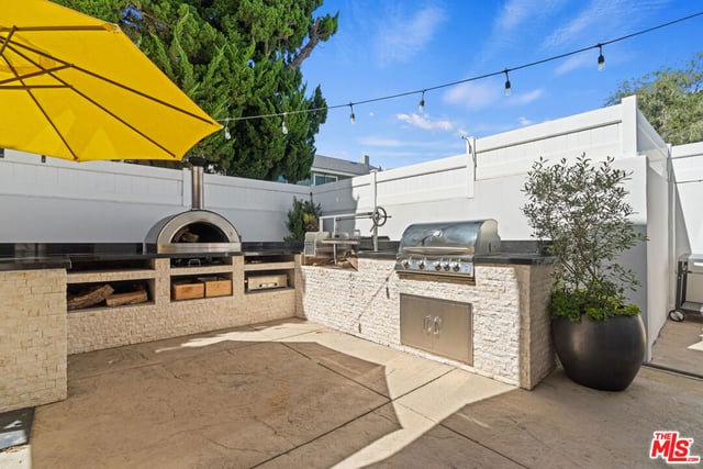 14236 Margate Street, Sherman Oaks, CA 91401 — photo 15 of 40