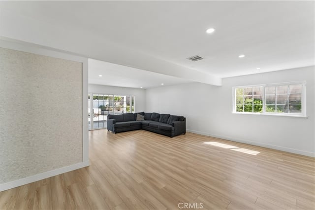 26410 Gimlet, Newhall, CA 91321 — photo 11 of 34