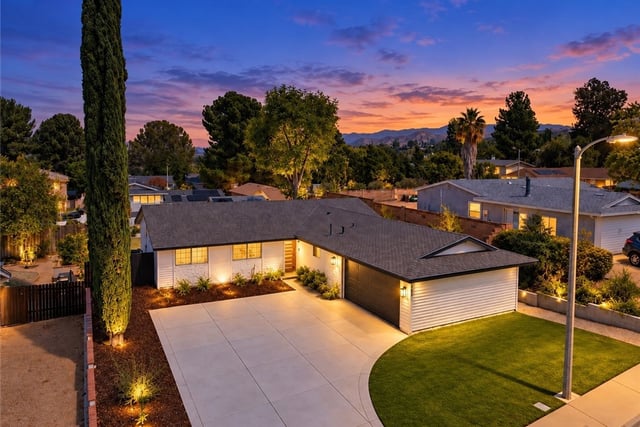 26410 Gimlet, Newhall, CA 91321 — photo 30 of 34