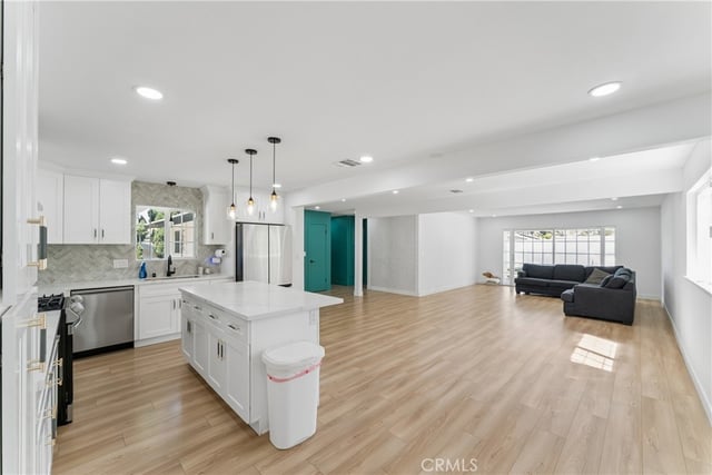 26410 Gimlet, Newhall, CA 91321 — photo 5 of 34