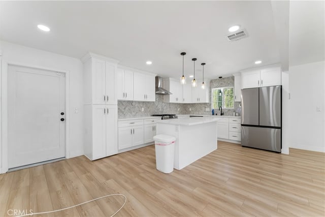 26410 Gimlet, Newhall, CA 91321 — photo 7 of 34