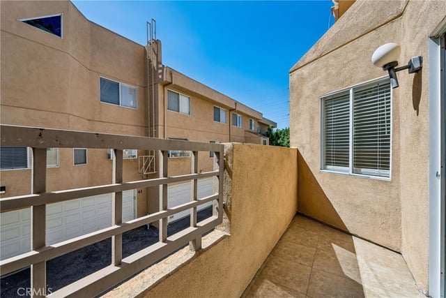 18730 Hatteras 48, Tarzana, CA 91356 — photo 21 of 43
