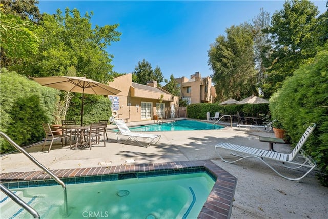 18730 Hatteras 48, Tarzana, CA 91356 — photo 42 of 43