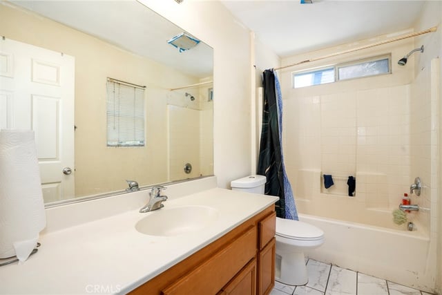 893 W Kemp Court, Compton, CA 90220 — photo 25 of 27