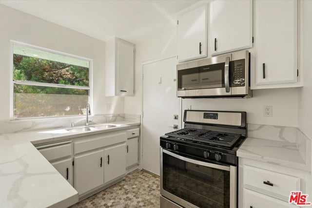 5829 Bowcroft Street 4, Los Angeles, CA 90016 — photo 14 of 40