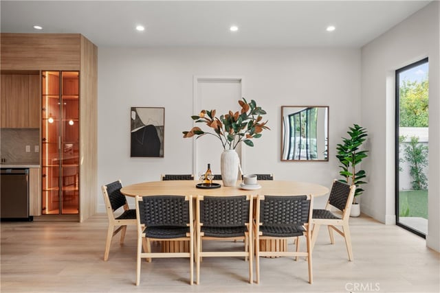 18023 Tiara, Encino, CA 91316 — photo 14 of 36