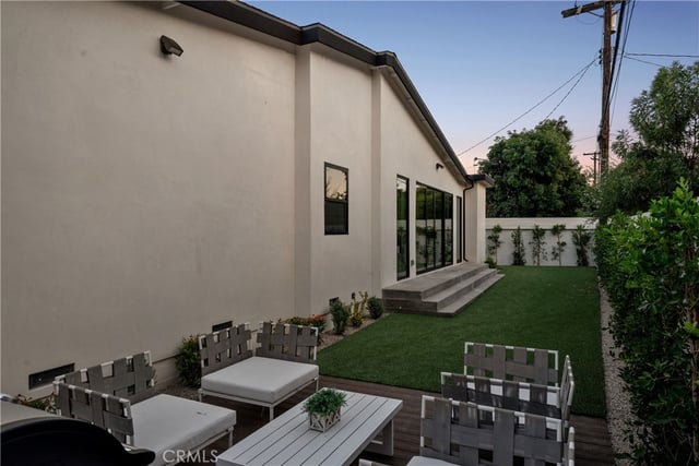 18023 Tiara, Encino, CA 91316 — photo 30 of 36