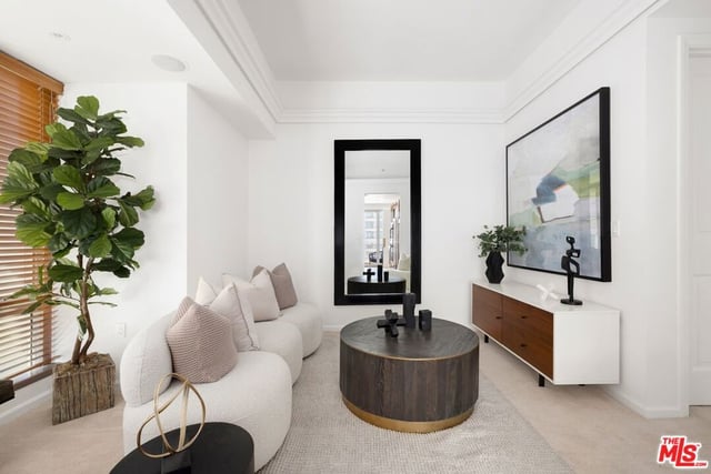 10727 Wilshire Boulevard 1001, Los Angeles, CA 90024 — photo 11 of 28