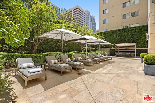 10727 Wilshire Boulevard 1001, Los Angeles, CA 90024 — photo 26 of 28