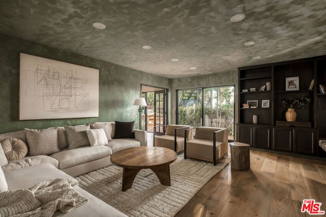 13490 Firth Drive, Los Angeles, CA 90210 — photo 18 of 35