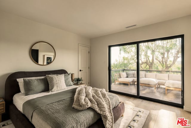 13490 Firth Drive, Los Angeles, CA 90210 — photo 21 of 35