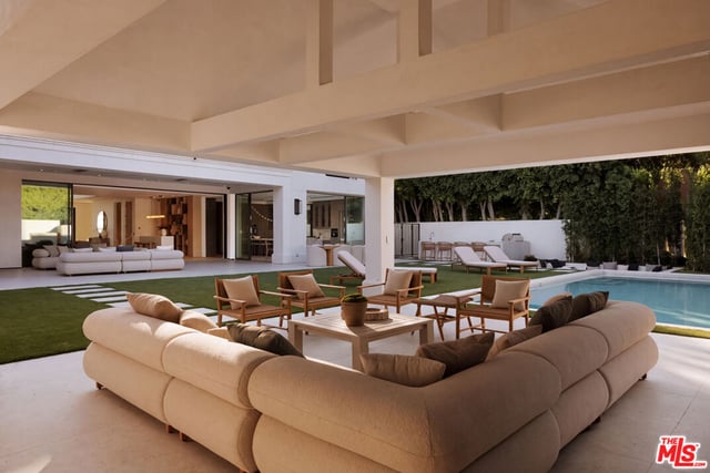 716 N Bedford Drive, Beverly Hills, CA 90210 — photo 12 of 30